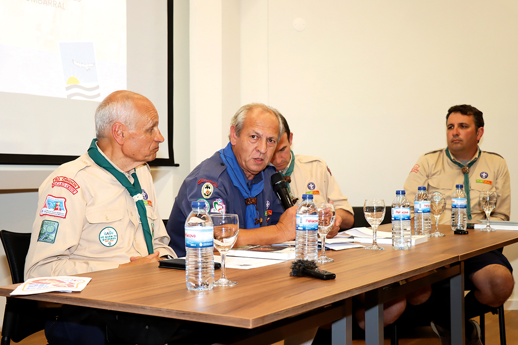 Meio século do escutismo católico no Oeste em livro
