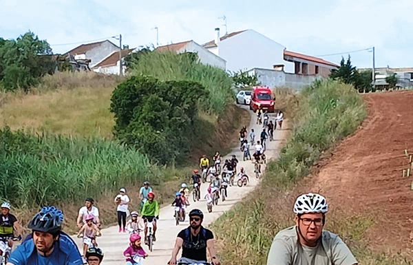Óbidos – Cicloturismo do AEJO junta comunidade em pedalada pelo Pinhal