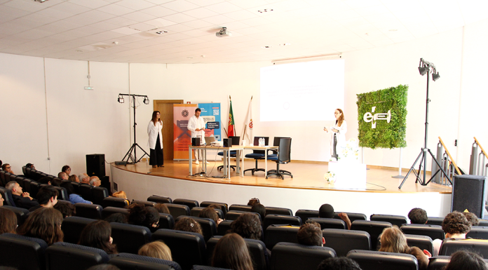 Finalistas da ETEO aprendem a gerir o futuro financeiro