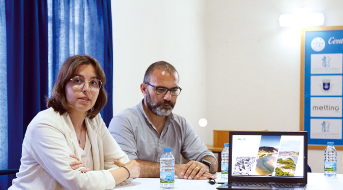 Pegadas de dinossauros de Salir do Porto em exploração