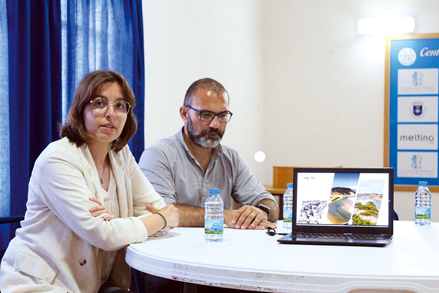 Pegadas de dinossauros de Salir do Porto em exploração