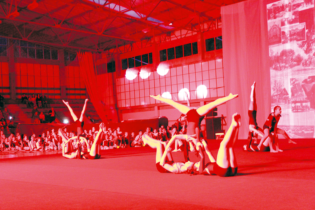 Ginastas dos Bombeiros fizeram sarau sob o signo das “Raízes”
