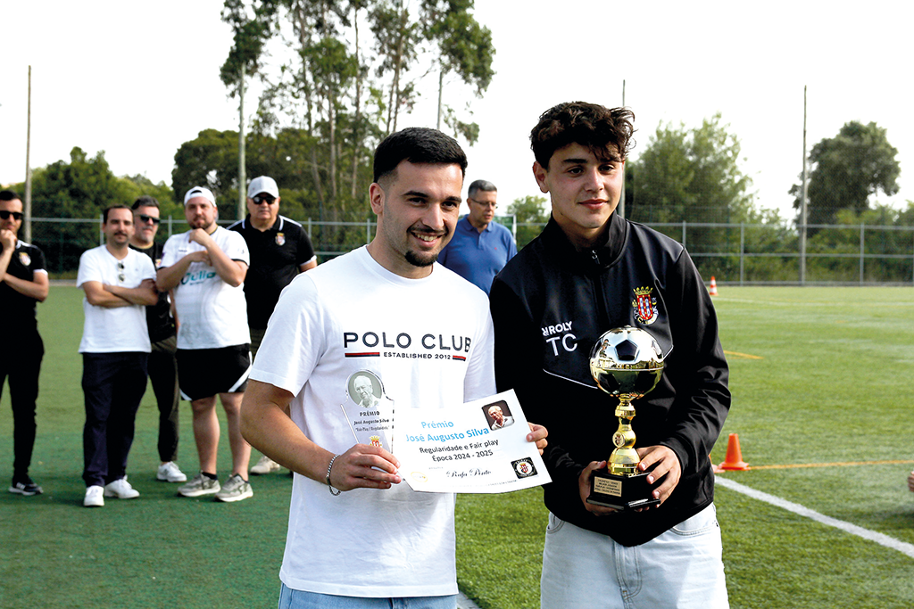 Rafa Pinto despede-se com prémio de regularidade