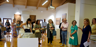 Biblioteca das Caldas organiza mostra sobre a Rainha com documentos históricos