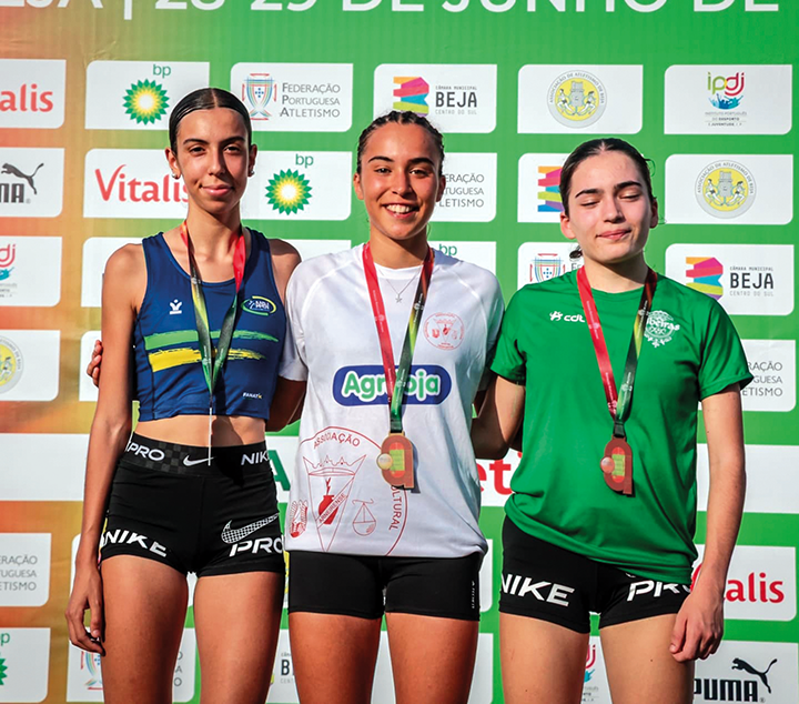 Caetana Neves é campeã nos 2000m obstáculos
