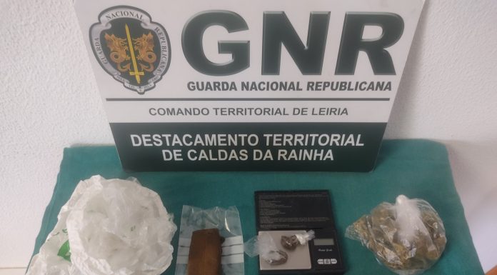 Dois homens detidos no Bombarral por suspeitas de tráfico de canábis