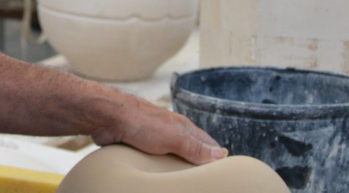 Memórias da Cidade Cerâmica: testemunhos de mãos que moldaram o barro