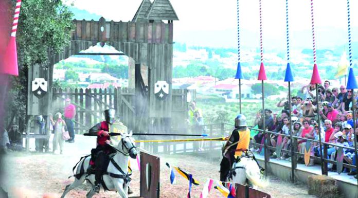 Mercado Medieval de Óbidos abre hoje portas