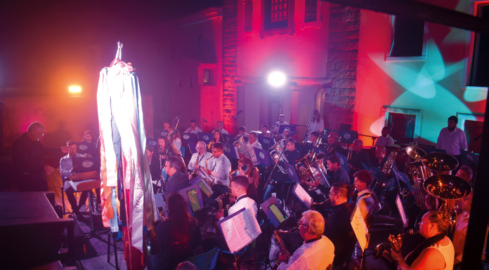 Convento cheio para ouvir a banda das Gaeiras