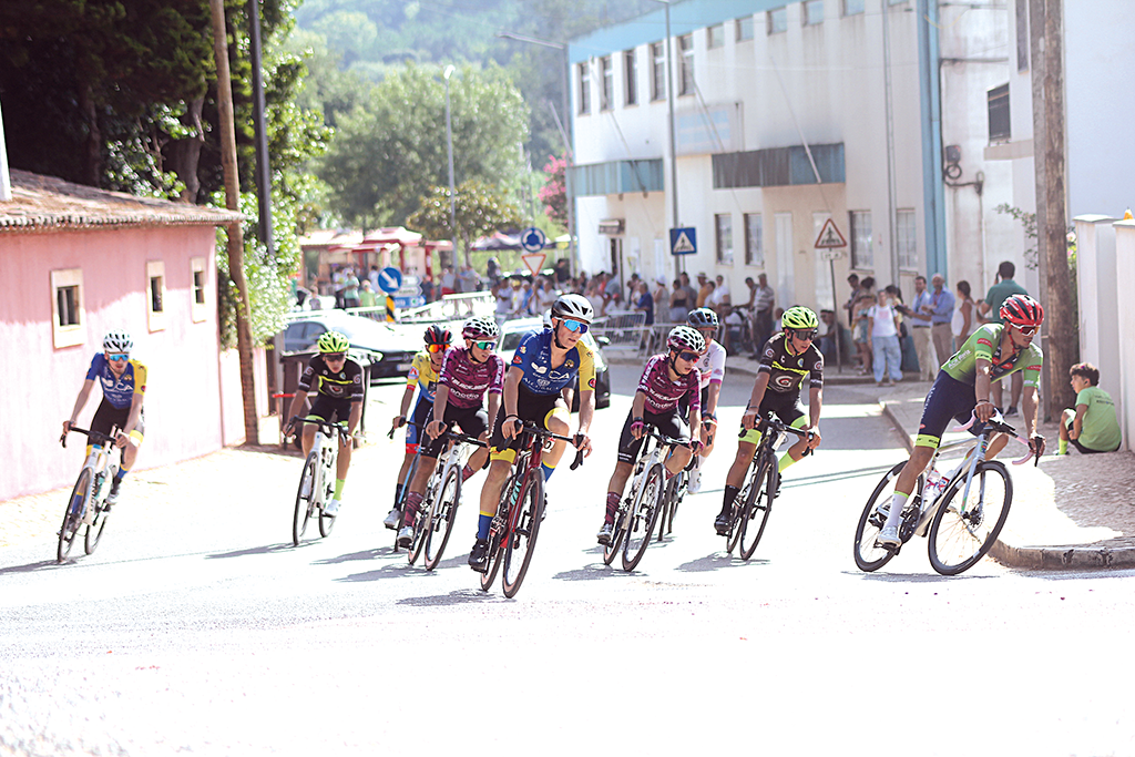 Prémio João Almeida levou cerca de 400 ciclistas a A-dos-Francos