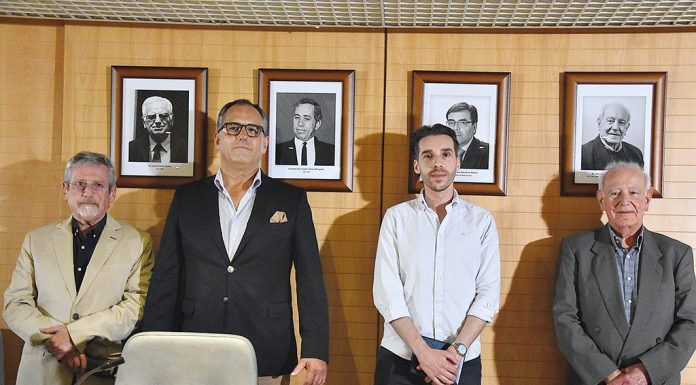 Homenageados os quatro presidentes da Assembleia Municipal em 48 anos de democracia