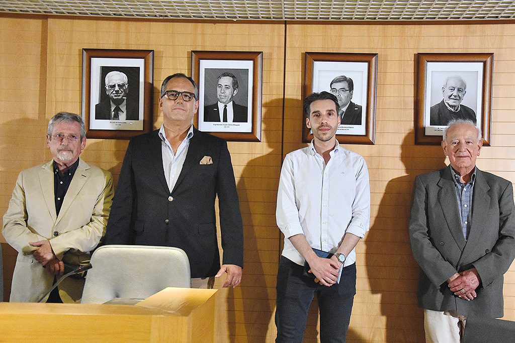 Homenageados os quatro presidentes da Assembleia Municipal em 48 anos de democracia