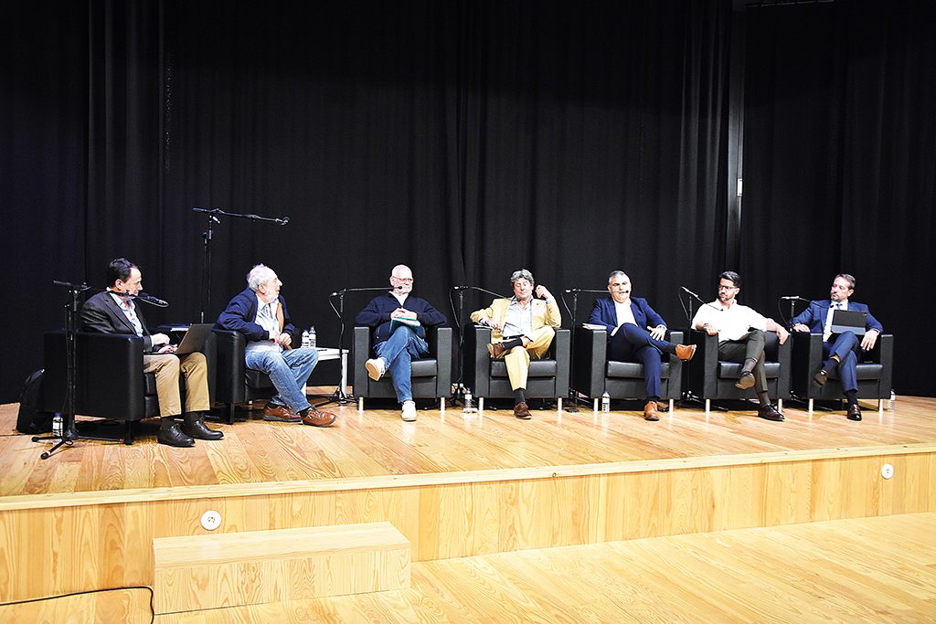 Cinco candidatos debateram publicamente futuro de Peniche