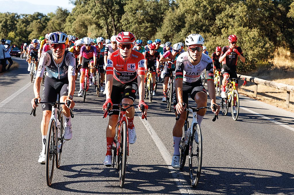 Segundo lugar de João Almeida iguala feito lendário de Agostinho