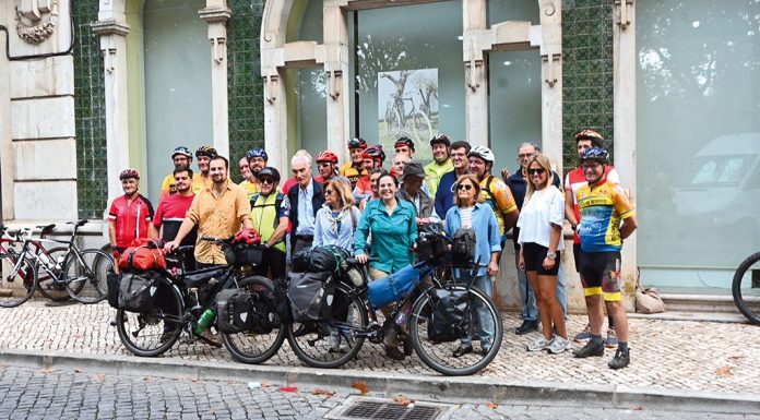 Caldense em lua de mel viaja de bicicleta até antípoda Nova Zelândia