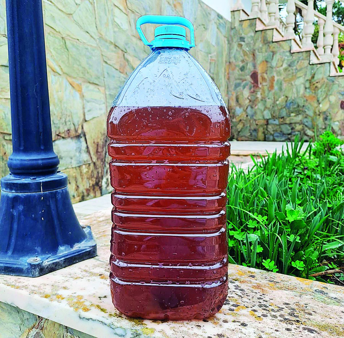 População alerta para “água castanha” e com resíduos em Salir