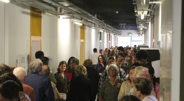 Mais de 2800 votantes até às 12h00 na maior freguesia da cidade