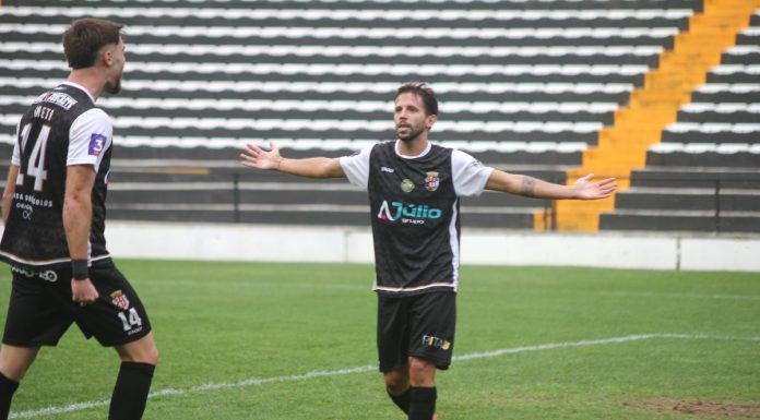 Pepo tem lesão no LCA e não joga mais esta época