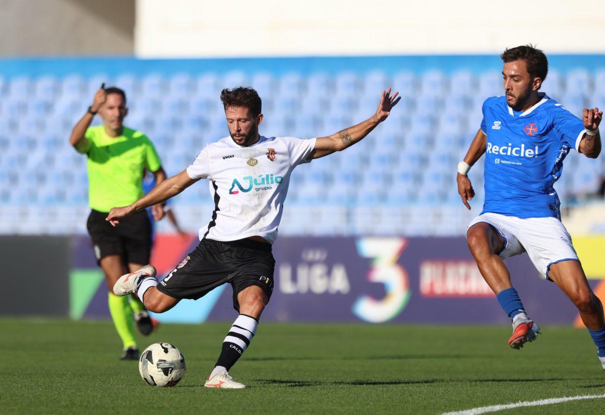 Liga 3: Caldas vence no Restelo e reforça liderança da Série B