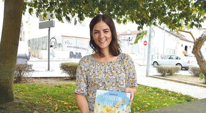 Maestrina Joana Sá vai lançar livro “O Saxofone Feliz”