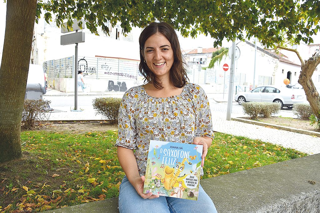 Maestrina Joana Sá vai lançar livro “O Saxofone Feliz”
