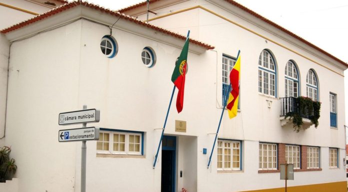 Câmara da Nazaré reage a buscas da PJ