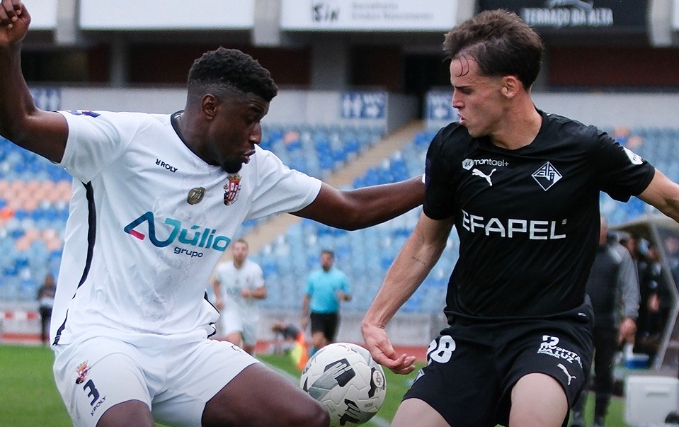 Liga 3: Caldas empata a zero em Coimbra no fecho da primeira volta