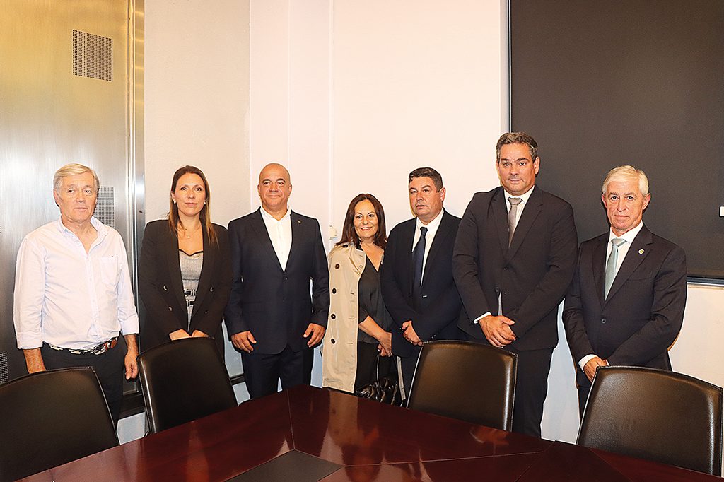 Ricardo Pinteus empossado presidente da Câmara do Cadaval promete diálogo