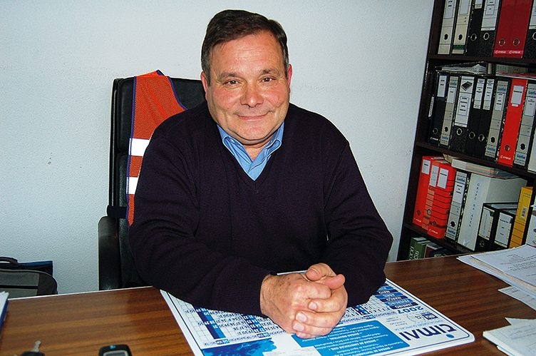 Caldense inventou um simulador de sismos que percorreu o país