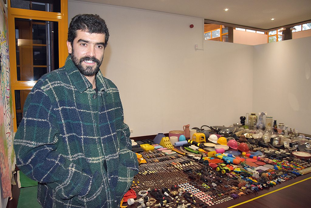 Miguel Cardinho é o artista recolector