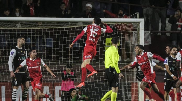 Caldas cai de pé e deixa mensagem ao futebol português Foto: Carlos Barroso/ agência Lusa