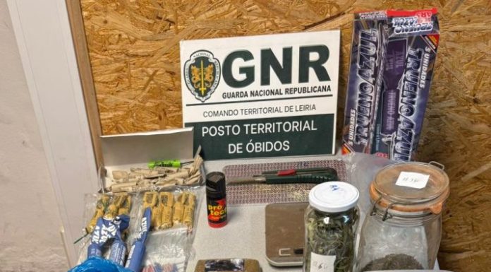 Homem detido por tráfico de droga no Olho Marinho gnr de leiria apreensão