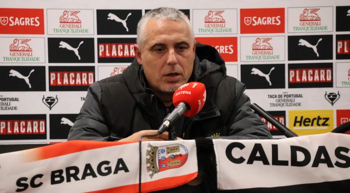 José Vala mantém-se no comando técnico do Caldas