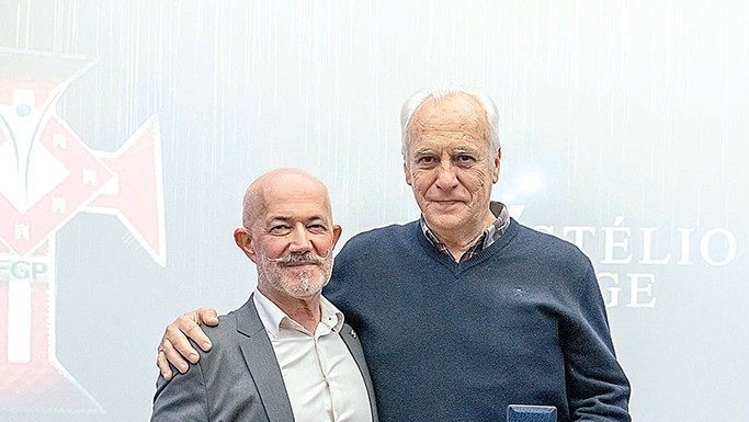 FGP homenageia carreira de Stélio Lage stelio lage medalha bons serviços