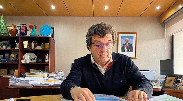 Câmara mantém taxa de saneamento mas dá opção a quem não a quer pagar