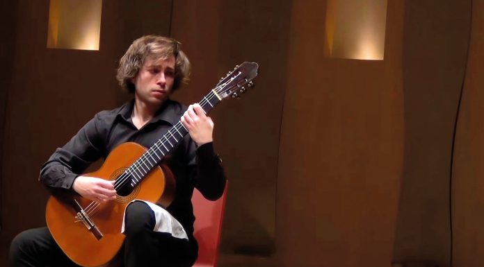 Músico caldense distinguido em Tóquio