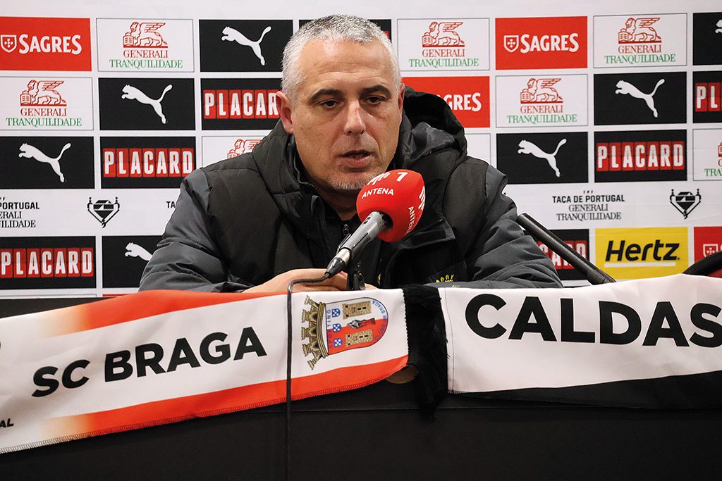 José Vala deixa comando técnico do Caldas