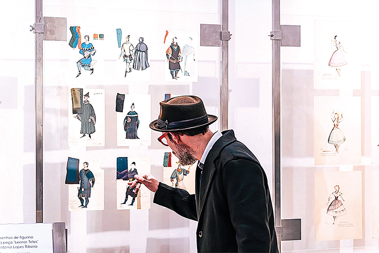 Museu Abílio reabre com coleção do artista