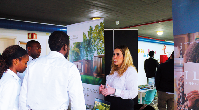 Evento colocou alunos a falar com empregadores