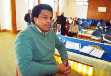 Roberto Saraiva apresentou livro na Biblioteca