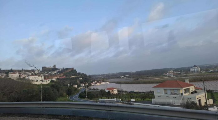 Vias encerradas em Óbidos