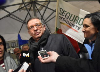 Na rua do Presidente eleito fala-se do bom vizinho e do bom patrão António José Seguro