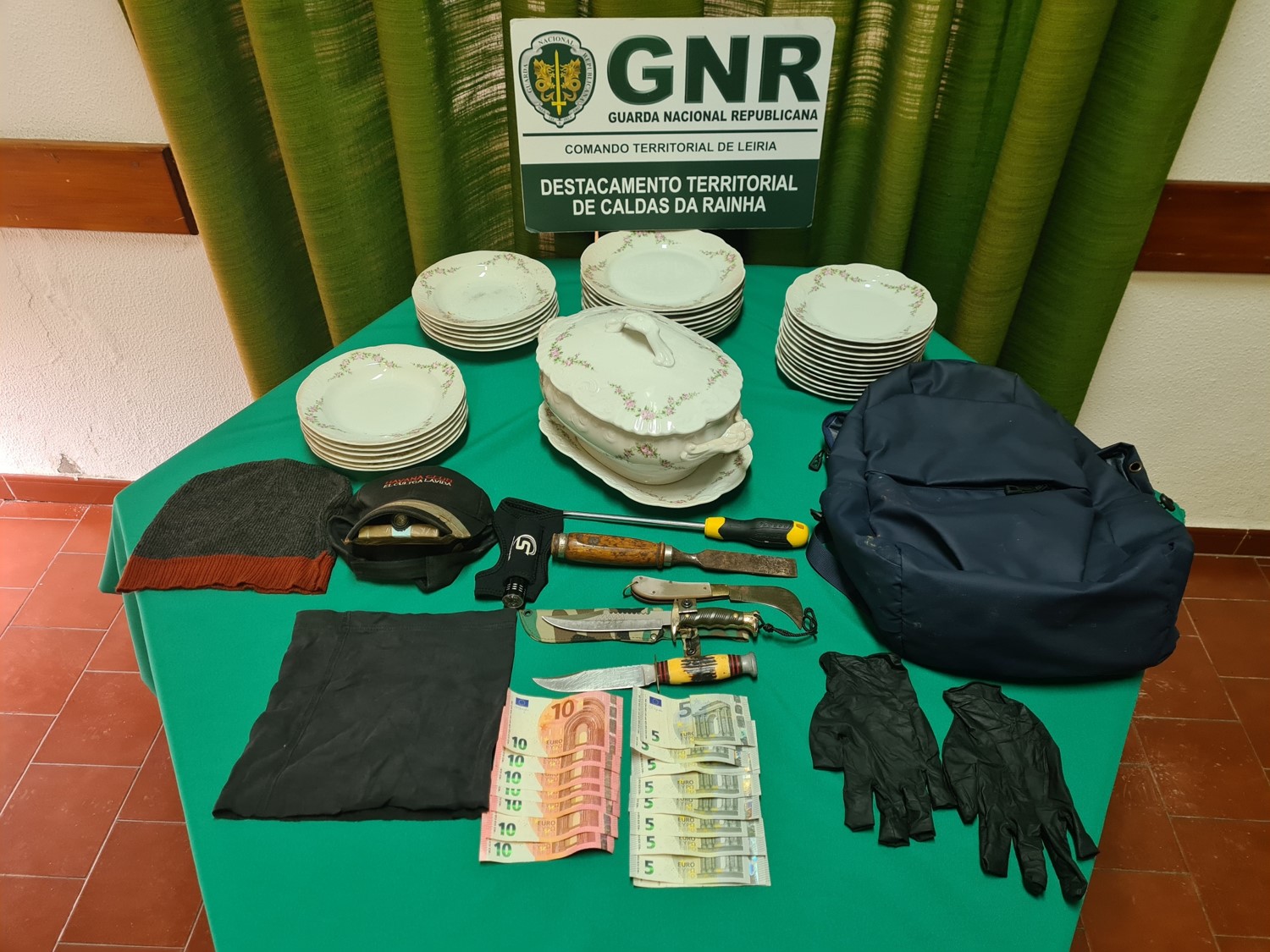 Homem detido por roubo em Óbidos