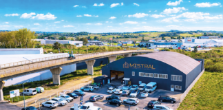 Mistral celebra dez anos com investimento em “casa” nova