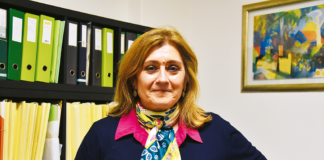 “As mulheres vêem a política de uma maneira diferente, normalmente são mais aguerridas nas suas posições”