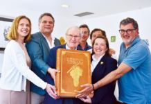 Padre Eduardo Gonçalves homenageado em almoço vinícola