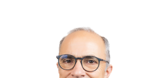 Investigador caldense lança livro síntese sobre Abril