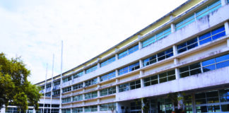 Professores da ESAD.CR assinaram carta aberta Os docentes da escola de artes caldense pretendem que seja discutida a situação dos professores especialistas