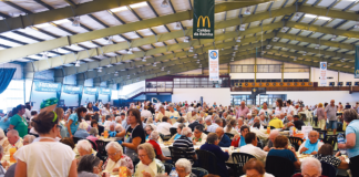 1400 idosos festejaram os Santos Populares na Expoeste
