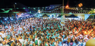 Festa Branca juntou mais de 2000 pessoas na Foz do Arelho
